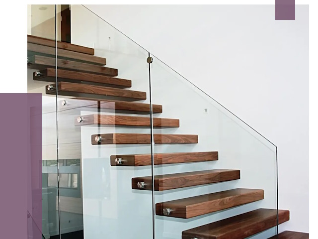 Стеклянные перила для лестницы в Златоусте от 14950 руб.