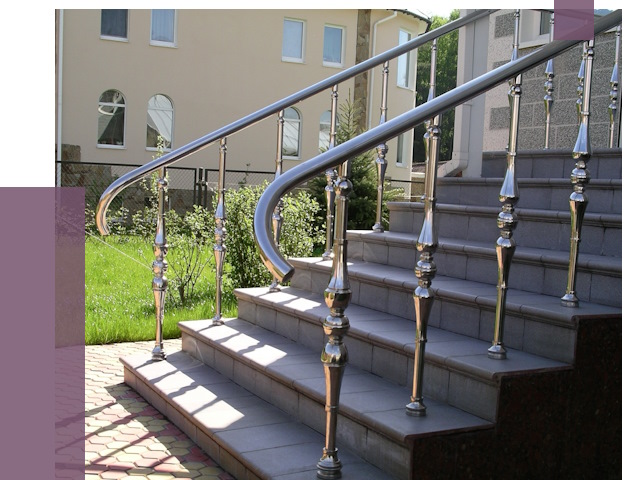 Перила для крыльца в Златоусте от 10826 руб. — монтаж ПРОЛЁТ-Злт