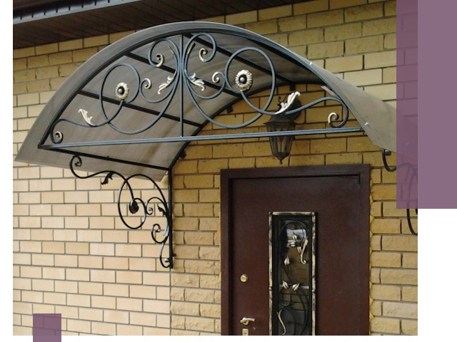 Изготовление козырьков из металла под ключ в Златоусте