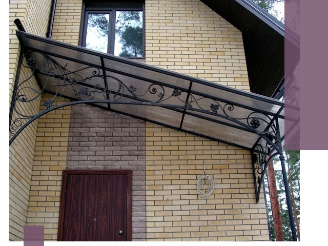 Односкатные козырьки из металла под ключ в Златоусте